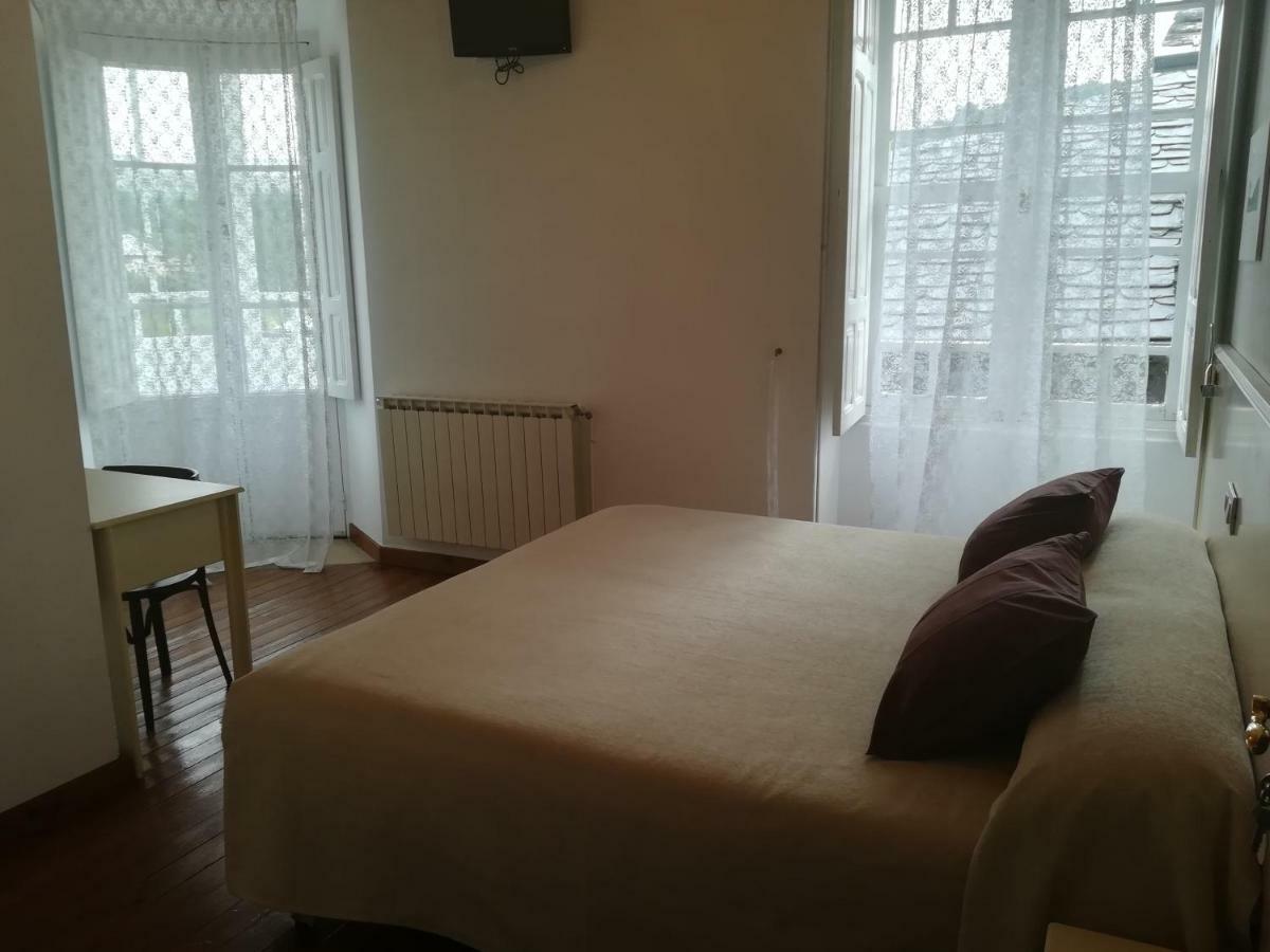 Casa Simon Hotel Tríacastela Eksteriør billede